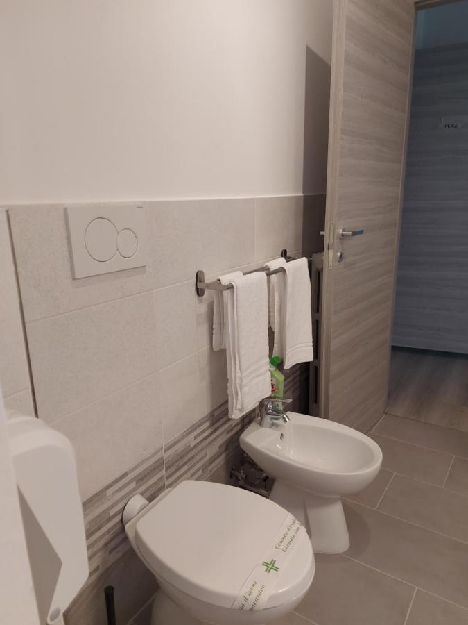 Fare Bnb - Room Del Parco Реджонель-Эмилия Экстерьер фото
