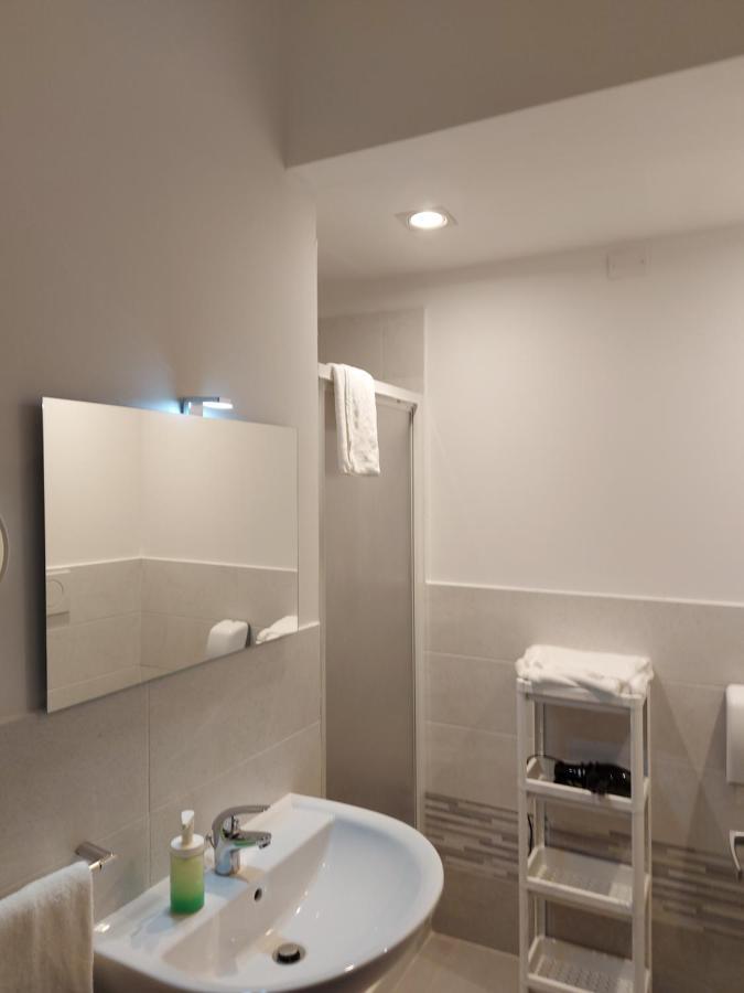 Fare Bnb - Room Del Parco Реджонель-Эмилия Экстерьер фото