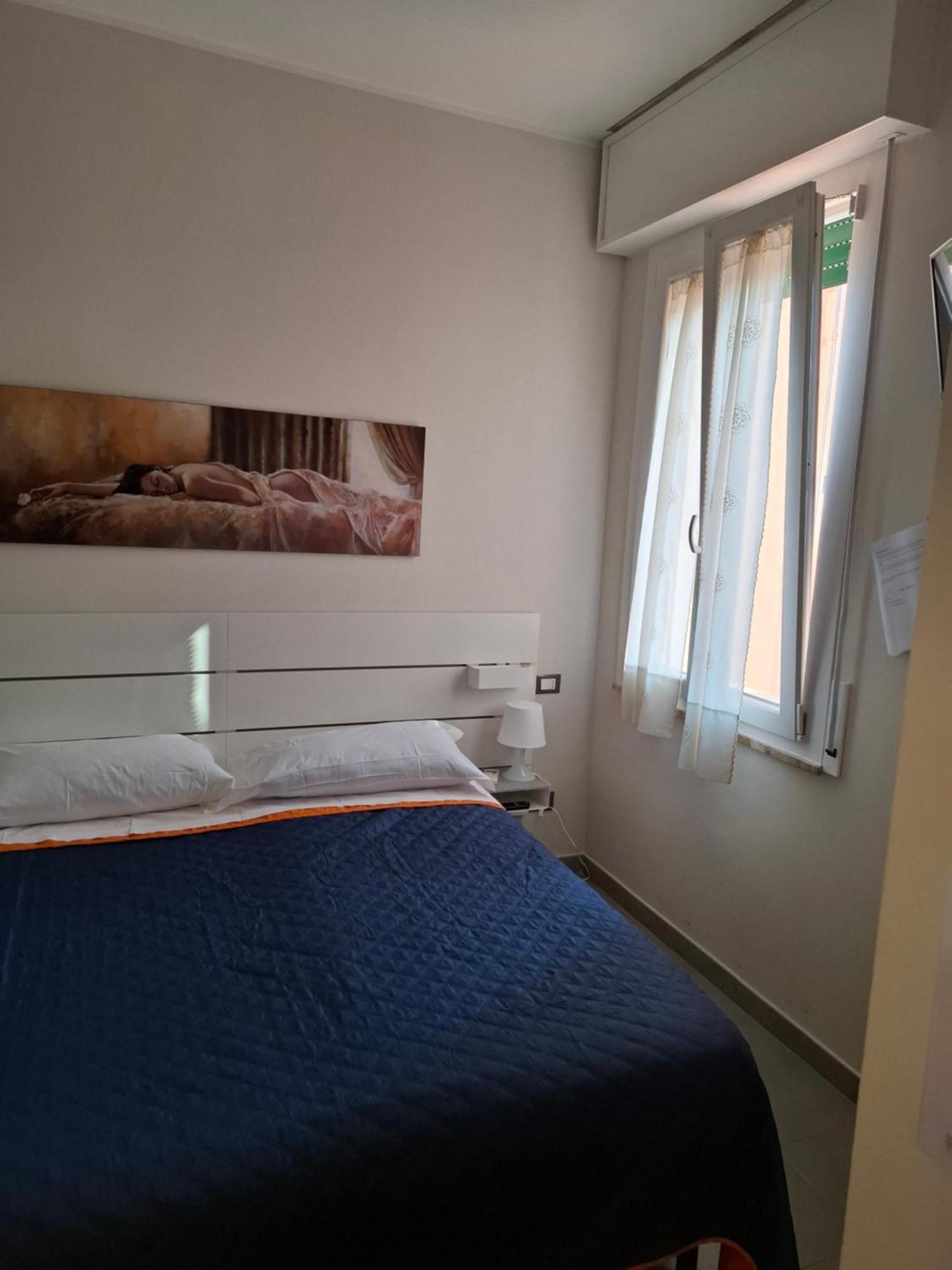 Fare Bnb - Room Del Parco Реджонель-Эмилия Экстерьер фото