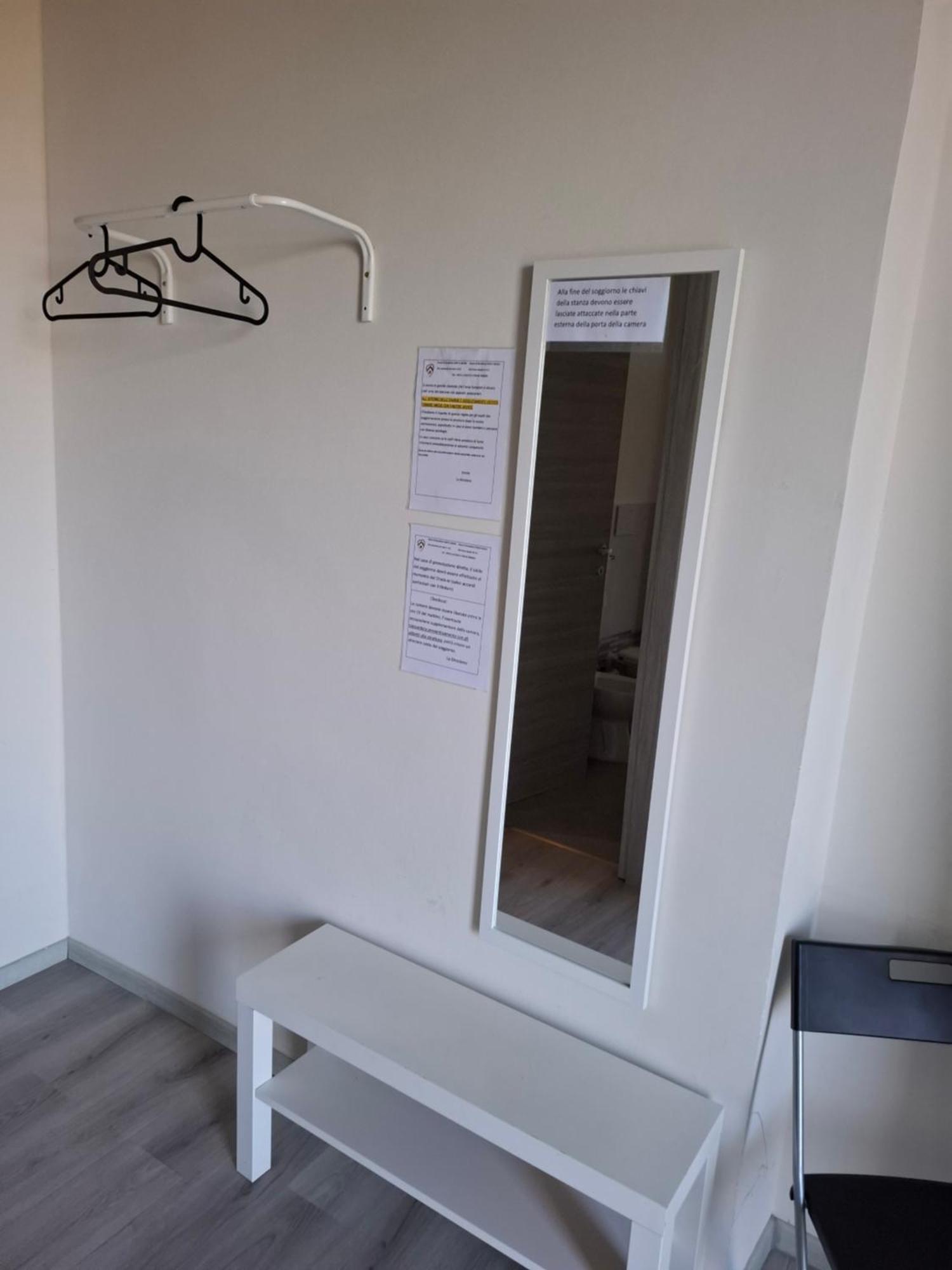 Fare Bnb - Room Del Parco Реджонель-Эмилия Экстерьер фото