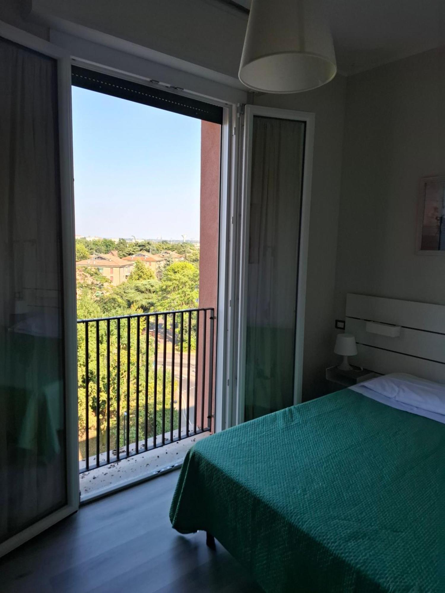 Fare Bnb - Room Del Parco Реджонель-Эмилия Экстерьер фото